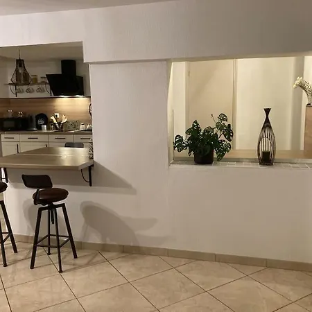 Apartment Agreable Maison Avec Jolie Terrasse Exterieure Champigneulles