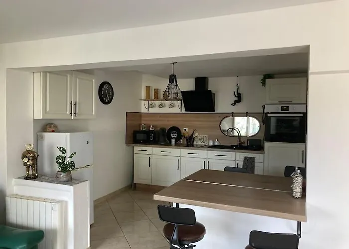 Apartmán Agreable Maison Avec Jolie Terrasse Exterieure *