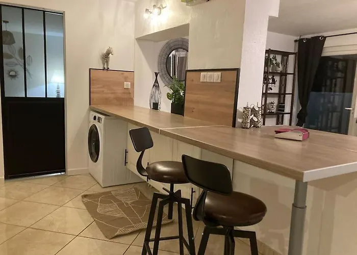 Agreable Maison Avec Jolie Terrasse Exterieure Apartmán *