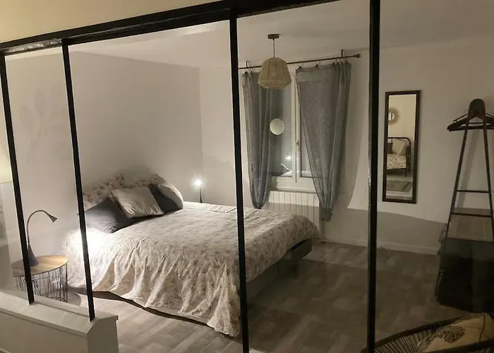 Agreable Maison Avec Jolie Terrasse Exterieure